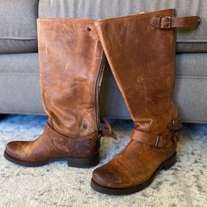 Frye Veronica back zip Cognac boots